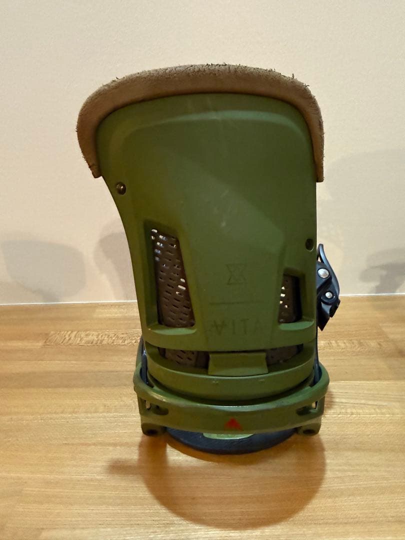 Burton マラビータ EST　メンズ バイン　　Mサイズ