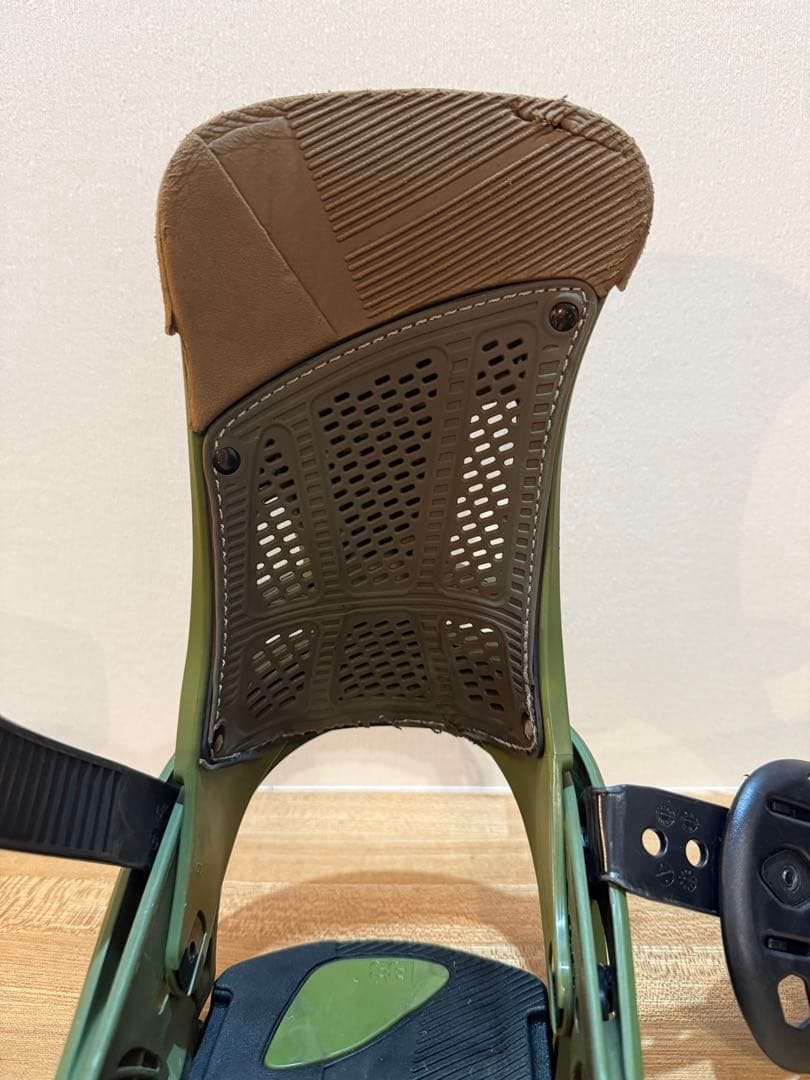 Burton マラビータ EST　メンズ バイン　　Mサイズ