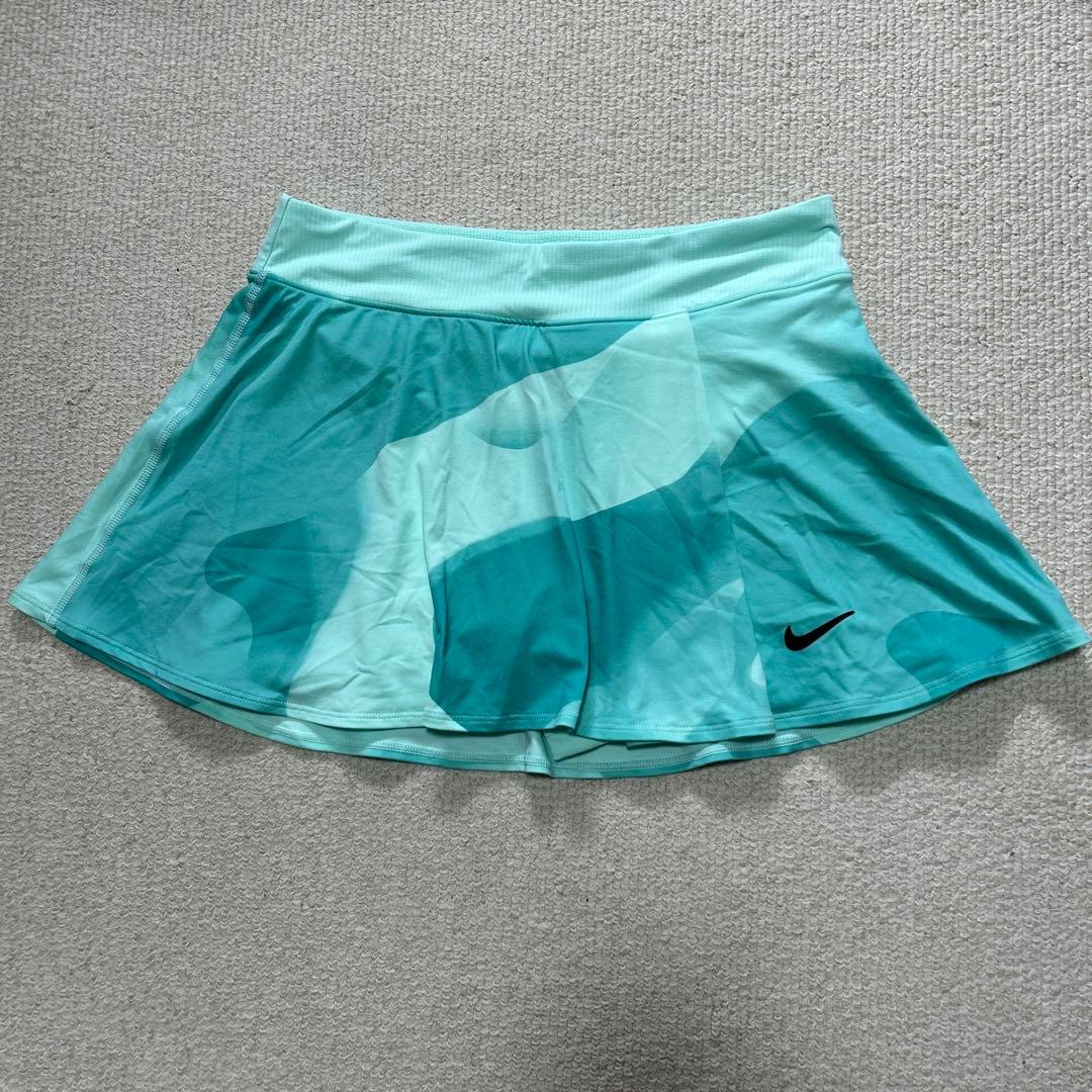 Nike テニスウェア ナイキ　海外モデル　上下セット　スコート　シャツ