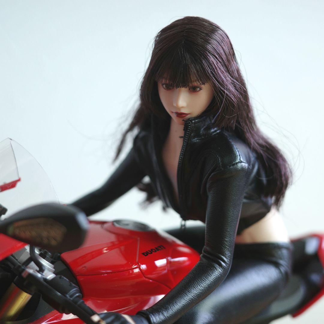 1/6 スケール バイク DUCATI風 V4S ＆ 女性フィギュア セット