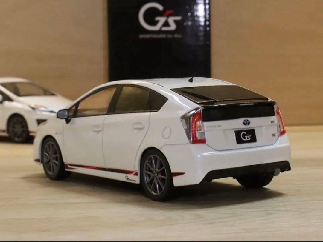 G's PRIUS 070 プリウス カラーサンプル ミニカー 1/30 GS