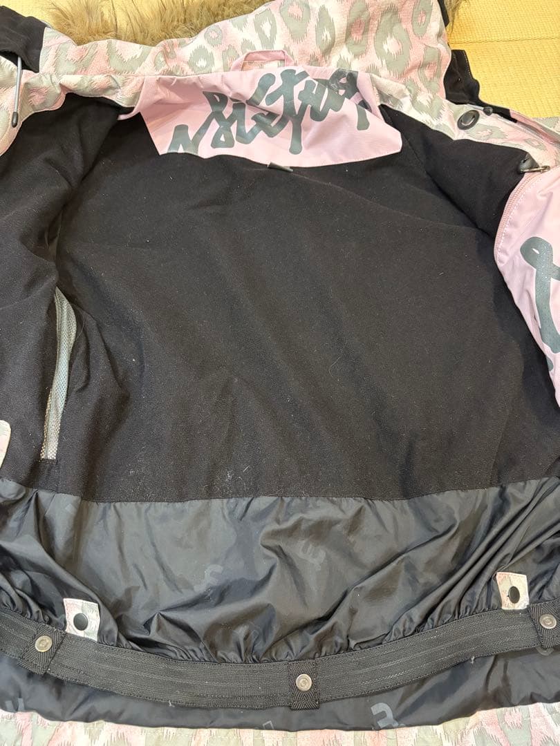 あ*い様 美品　ヒョウ柄　スノーボードウェア　M ジャケット　スノボ　ファー