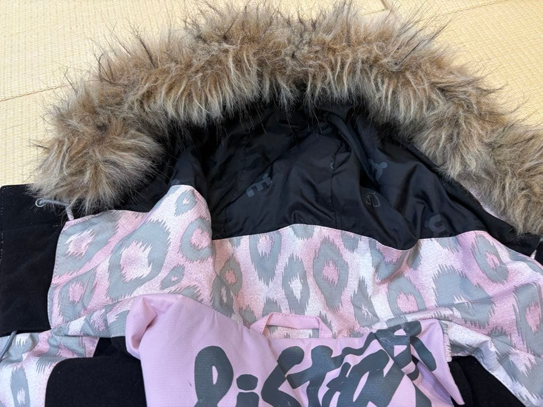 あ*い様 美品　ヒョウ柄　スノーボードウェア　M ジャケット　スノボ　ファー