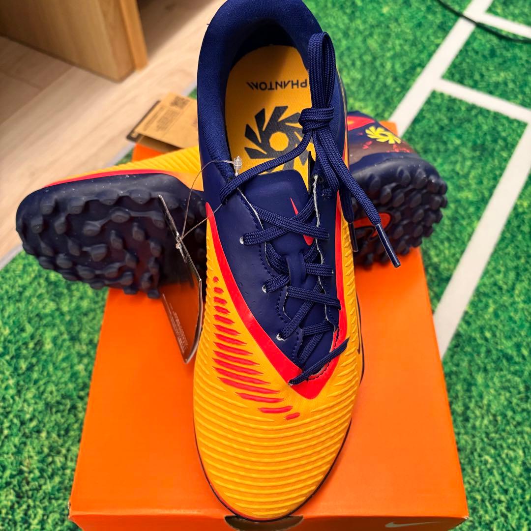 ナイキ ファントム6 アカデミー TF（25.0㎝）