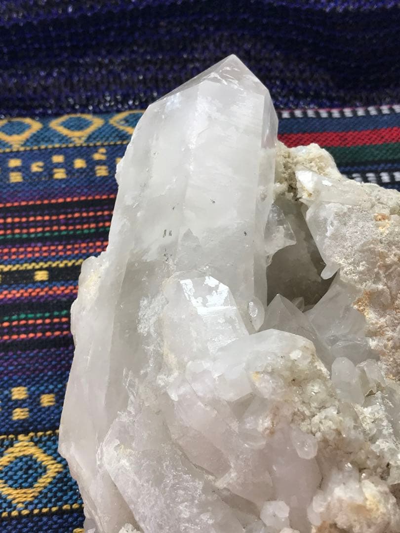 《SHOP》約1.8kg【マダガスカル産/水晶/クラスター】原石[⑧D20