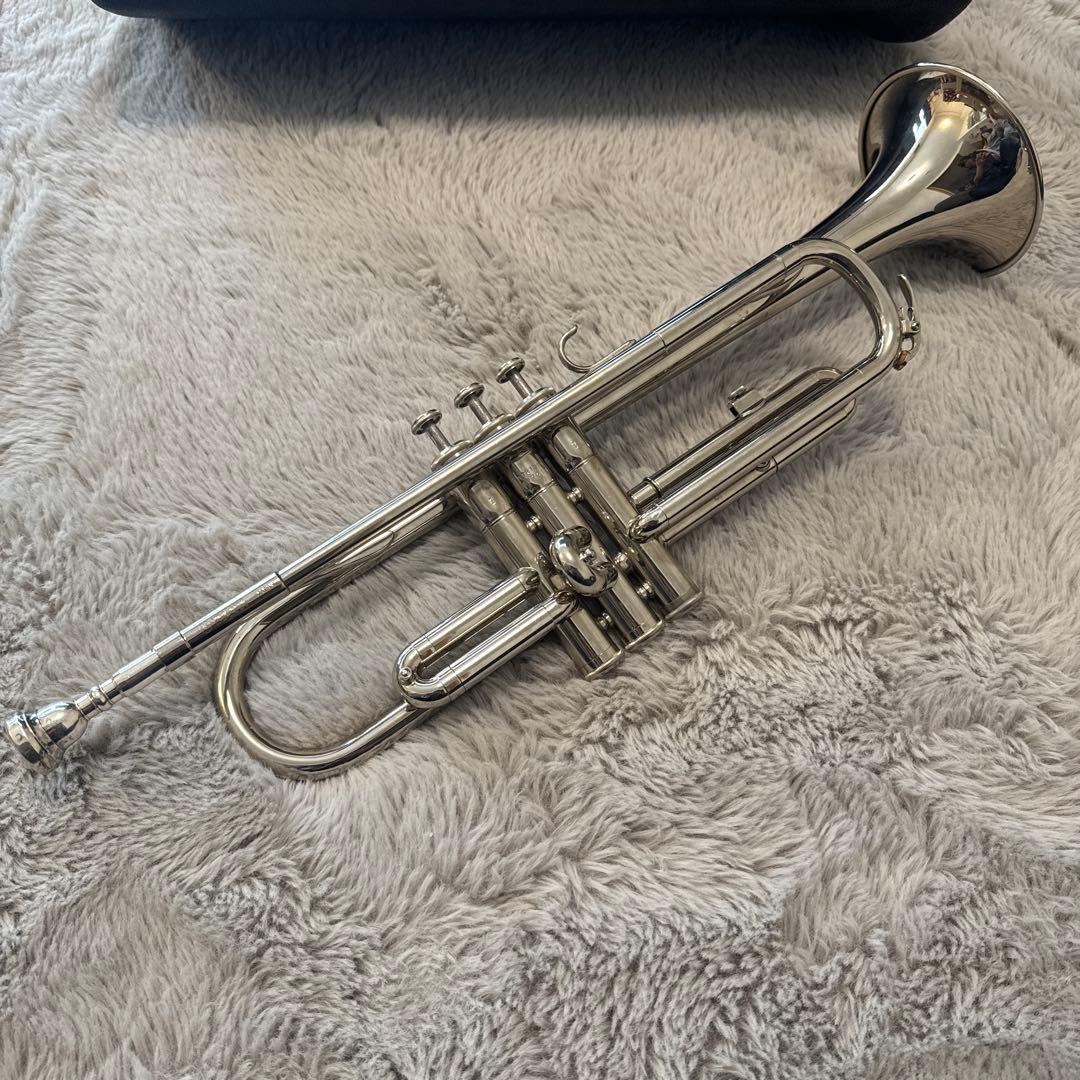 シルバー トランペット 本体 ケース付き