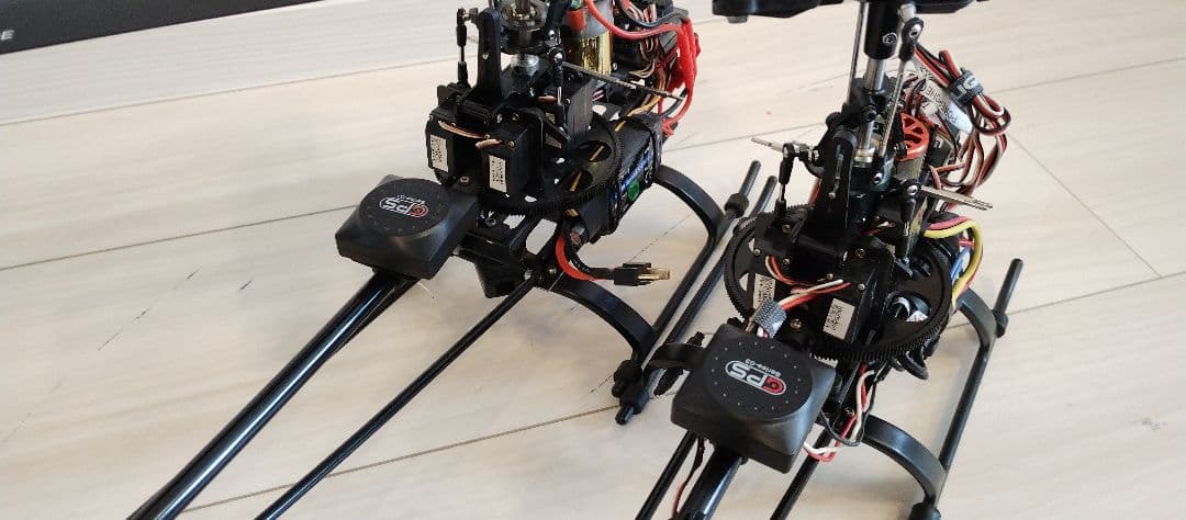 【ジャンク】ワルケラ G400 GPS 電動ラジコンヘリコプター 2機セット