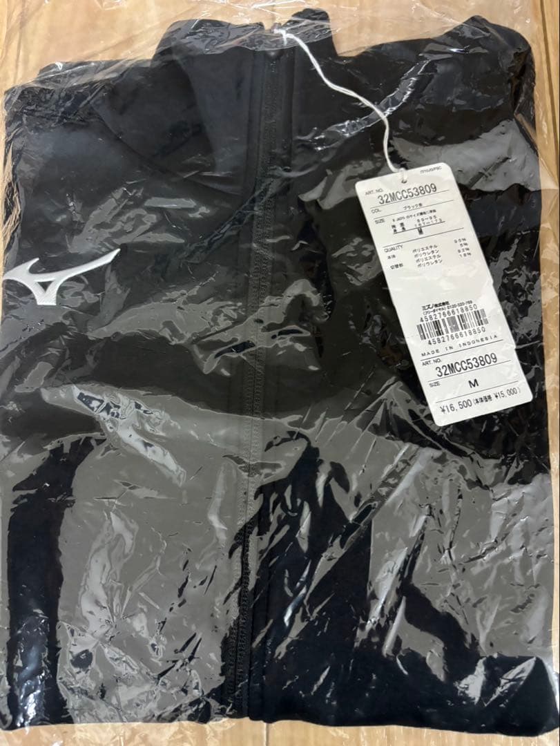 【新品未使用】ミズノ　ピーチタッチスウェットフーディ　Mサイズ　ブラック