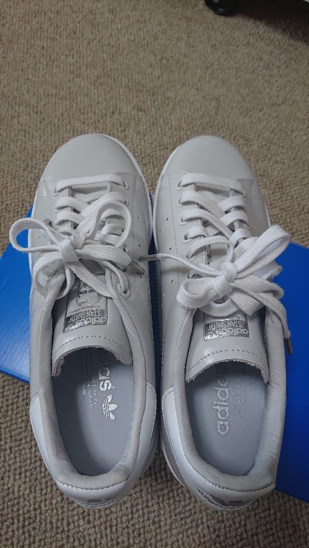 アディダススタンスミス