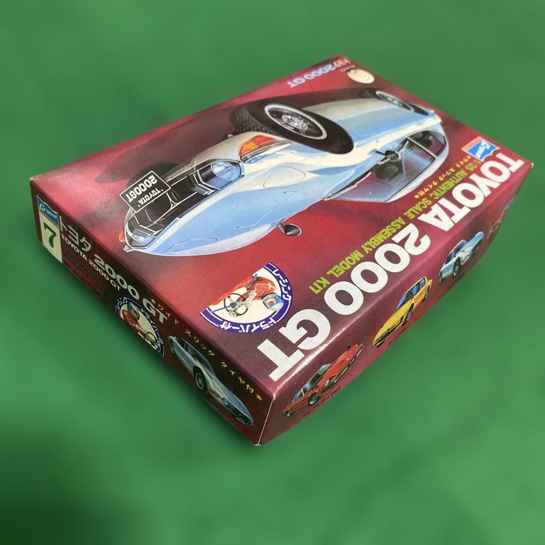 クラウン社製 トヨタ2000GT 1/35スケール プラモデル