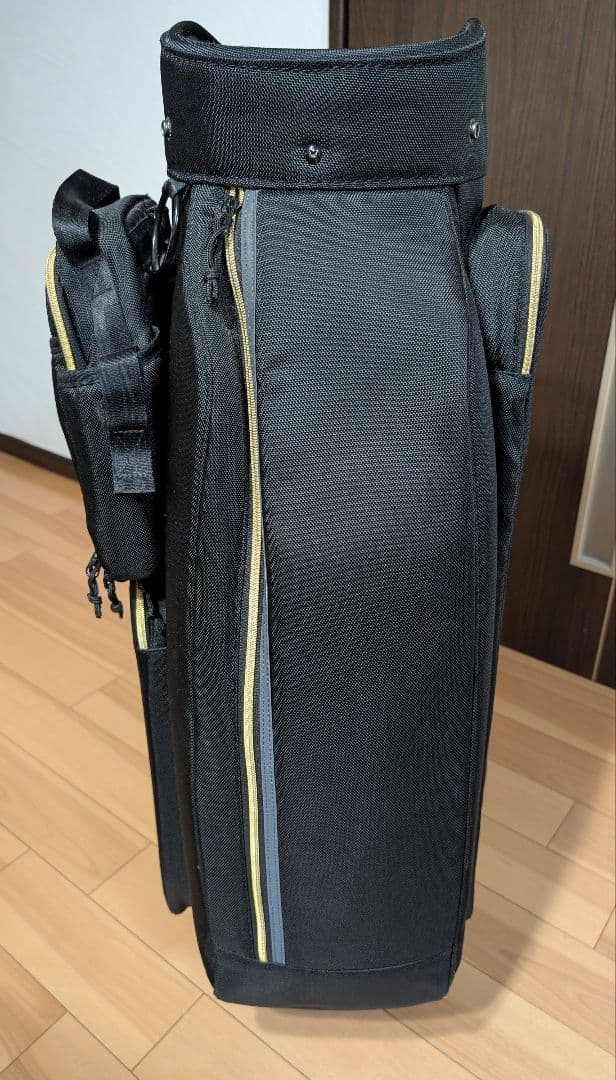 ニューエラ キャディーバッグ ブラック × ゴールド 9型 48㌅