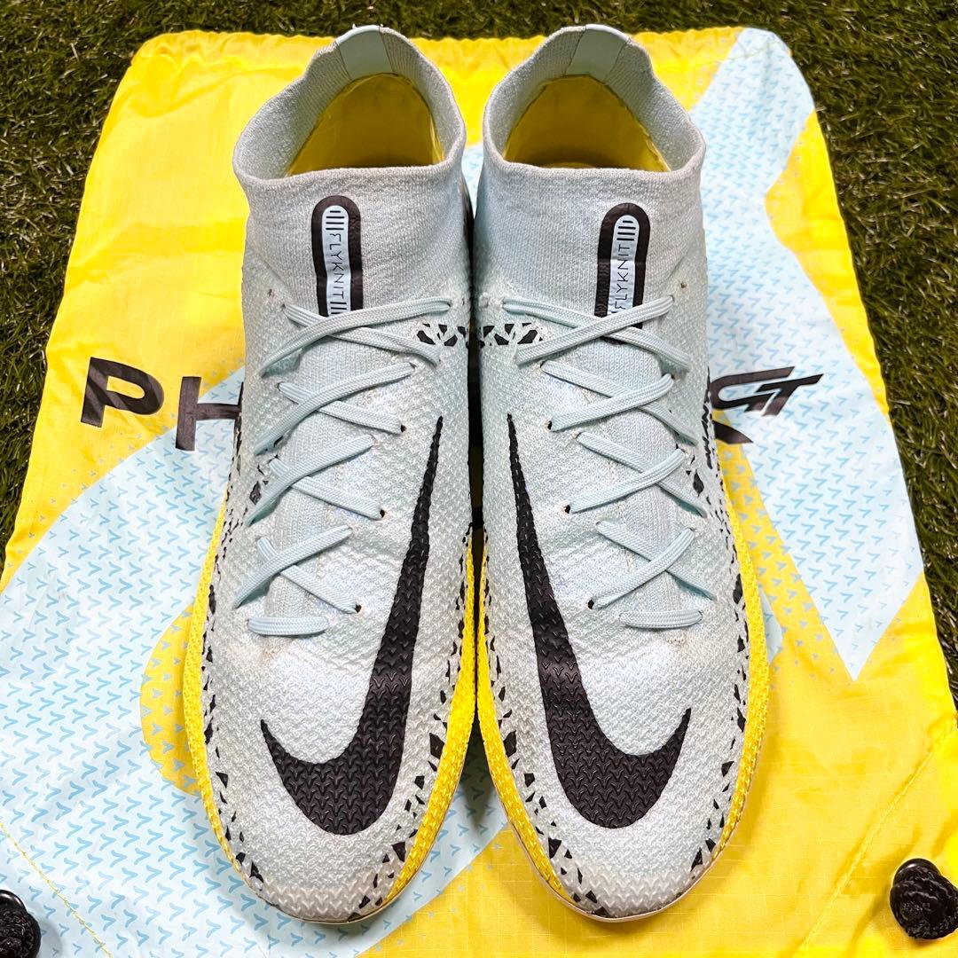 サッカースパイク ナイキ ファントム GT2 エリート FG