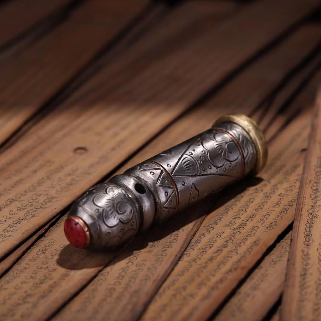 中国古美術・旧蔵チベット収·蔵伝工芸 ・寒鉄錾刻蔵伝印鑑・置物・文房具・時代物