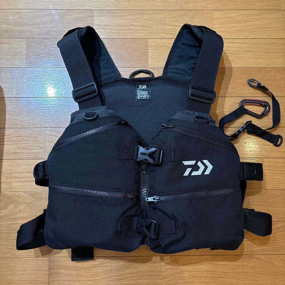 ダイワ　フィッシングベスト タクティカル ゲームベスト DF-4020