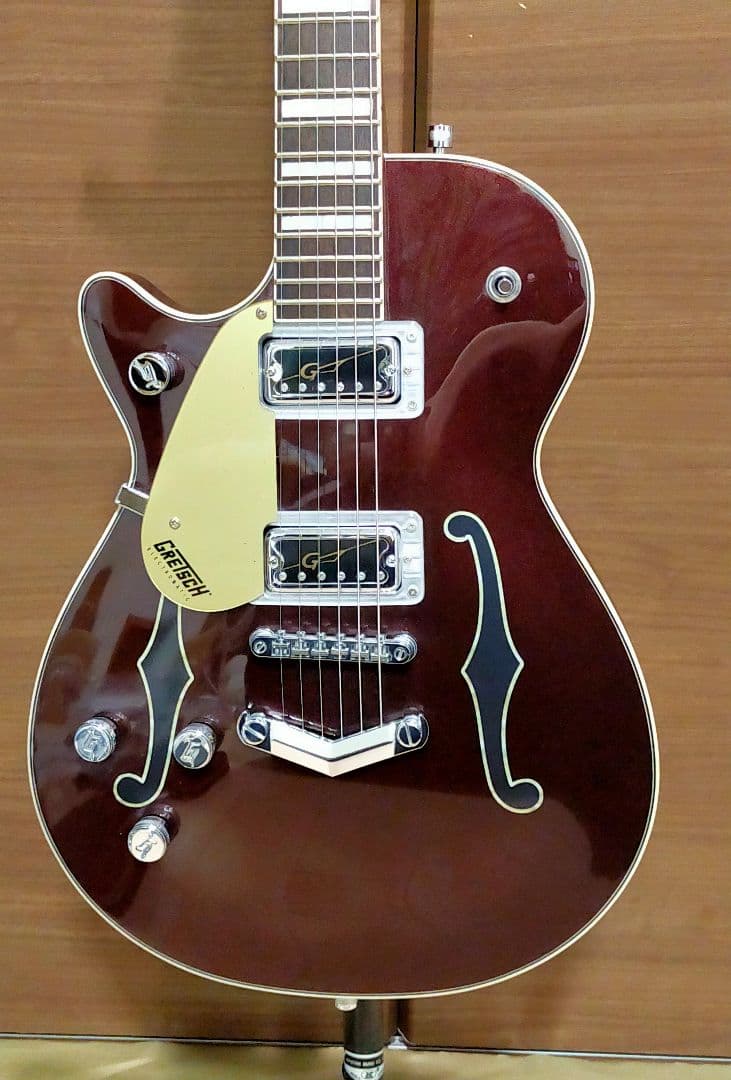 ギター G5220 JetBT SingleCut with VStoptail DCM