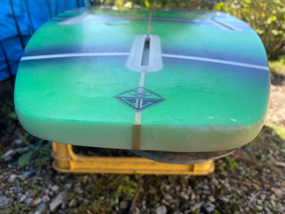 クウォーターショートボード ホワイト・グリーンケース付