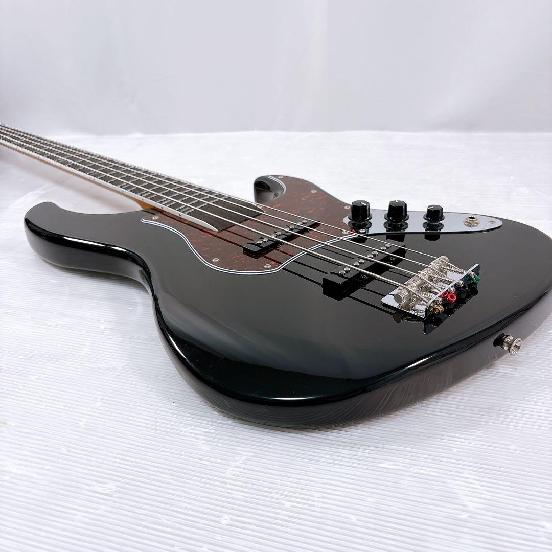 【ほぼ新品】Ryoga VAL-BASS エレキベース メーカー保証付き