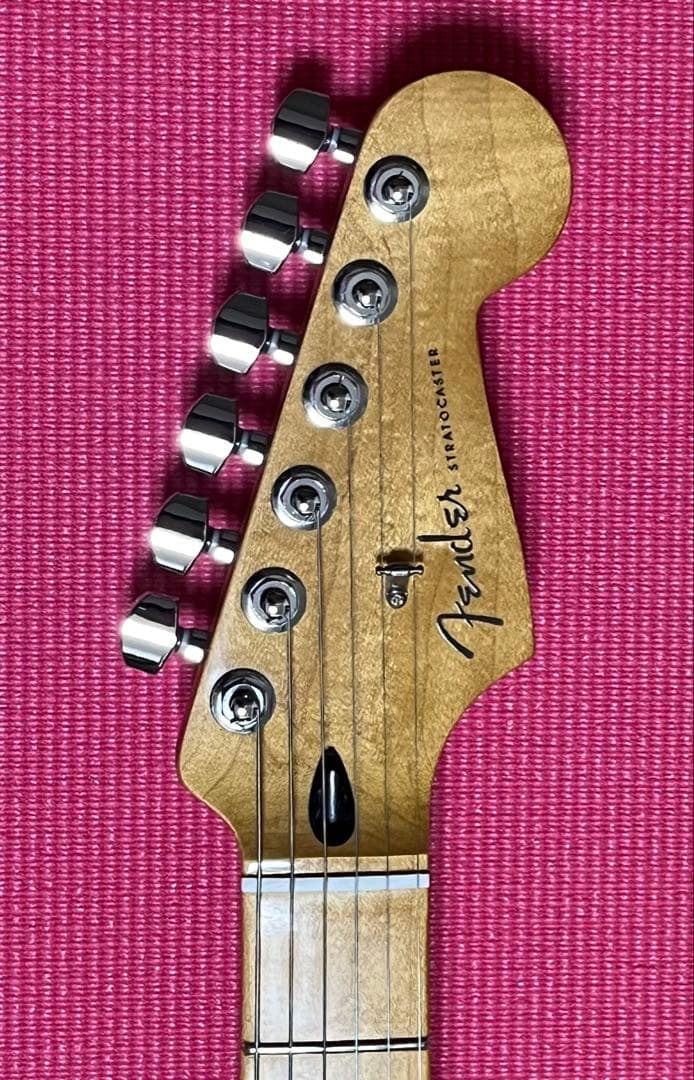 フェンダープレイヤープラスストラトキャスター