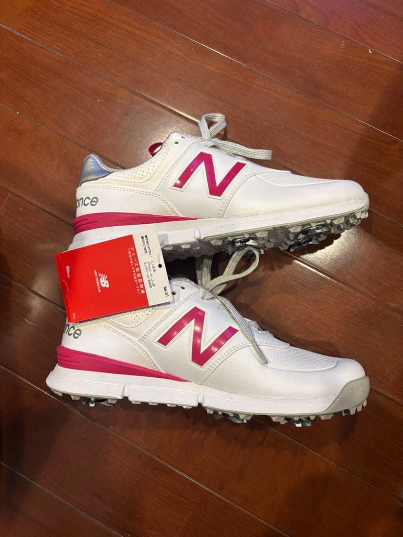 新品未使用！ニューバランス ゴルフシューズ 23.5