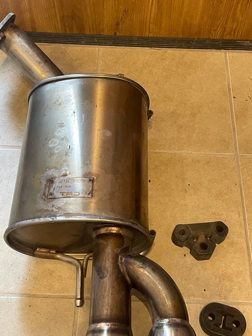 raku出品 TRDドレスアップマフラー トヨタカムリ WSグレードに使用