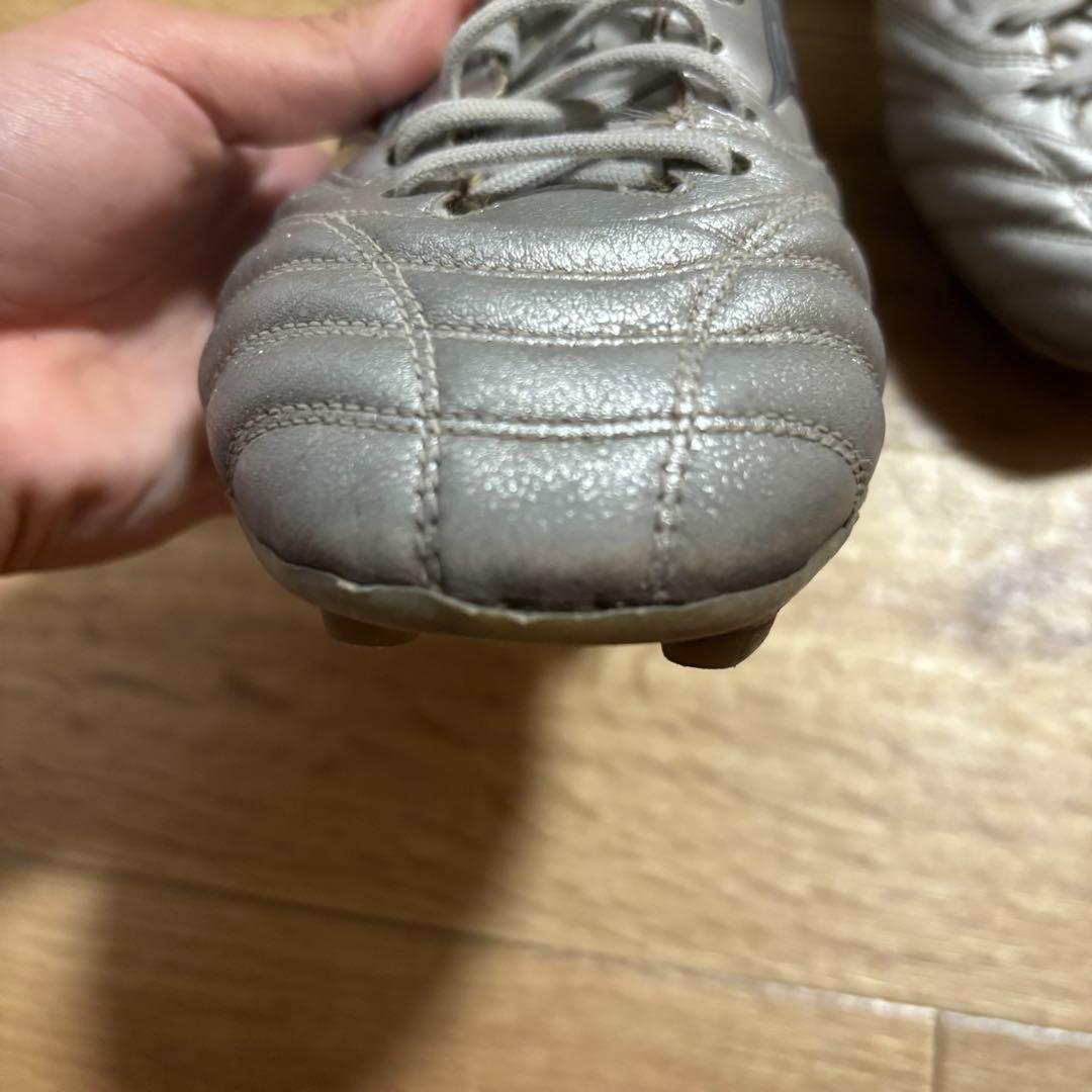 MIZUNO モレリアネオ4シルバー　26.0