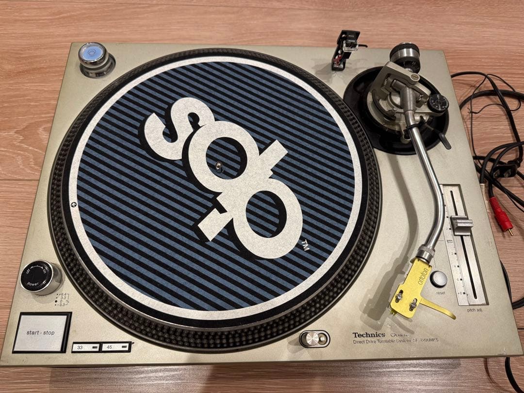 完動品　Technics SL-1200 MK5 ターンテーブル シルバー