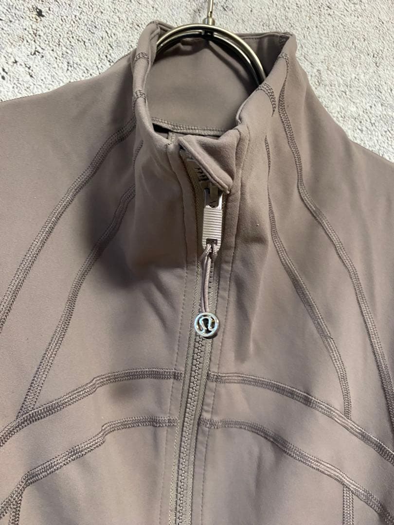 ルルレモン　ディファインジャケット