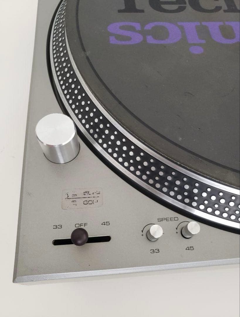 Technics SL-1200 ターンテーブル
