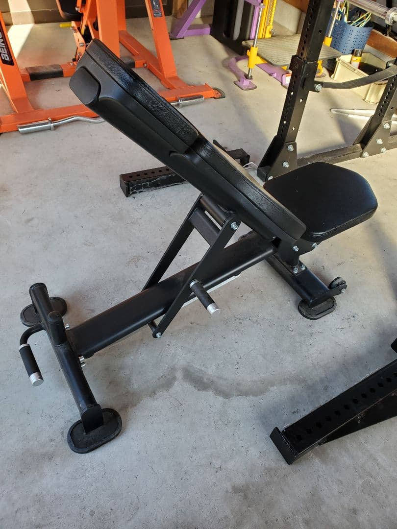 引き取り希望　kongou アジャスタブルベンチ