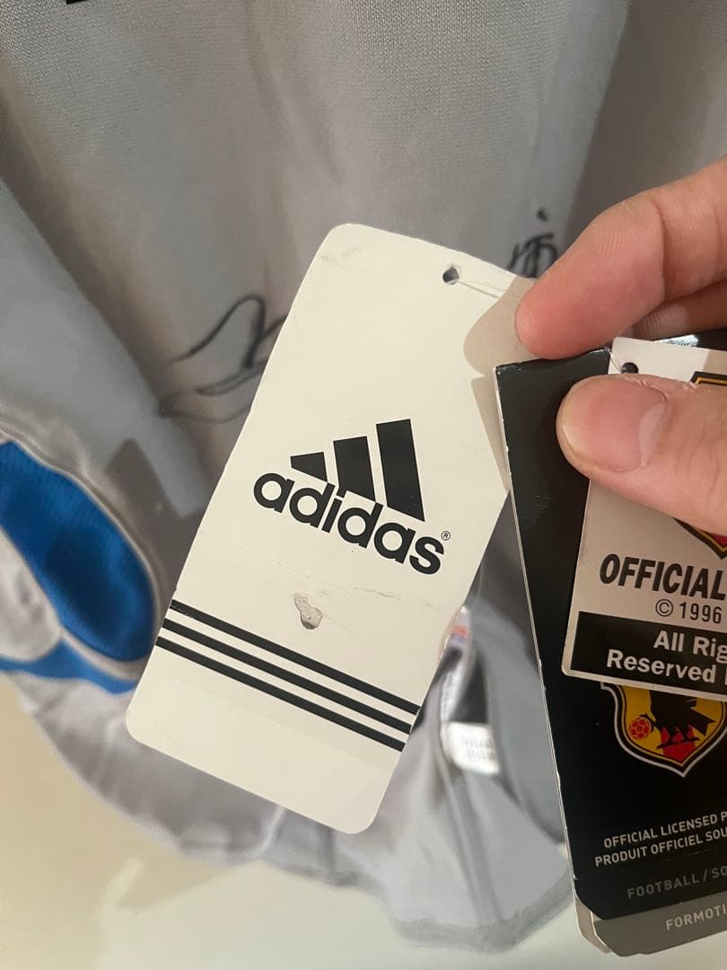 未使用　サッカー　 adidas 直筆サイン入　ウェア　ユニフォーム　中田英寿