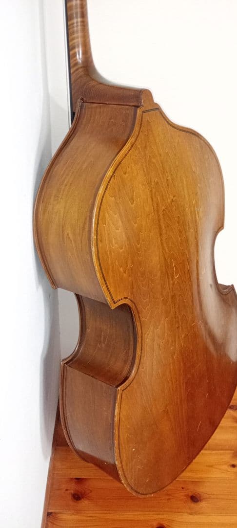 Chaki ウッドベース