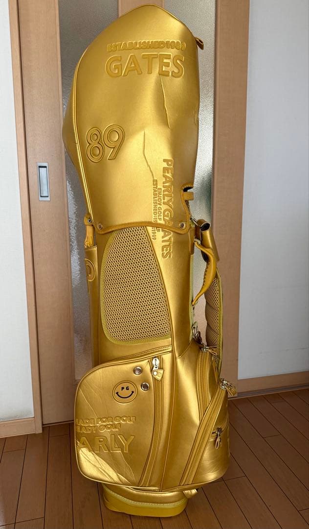 PEARLY GATES ゴールドキャディバッグ