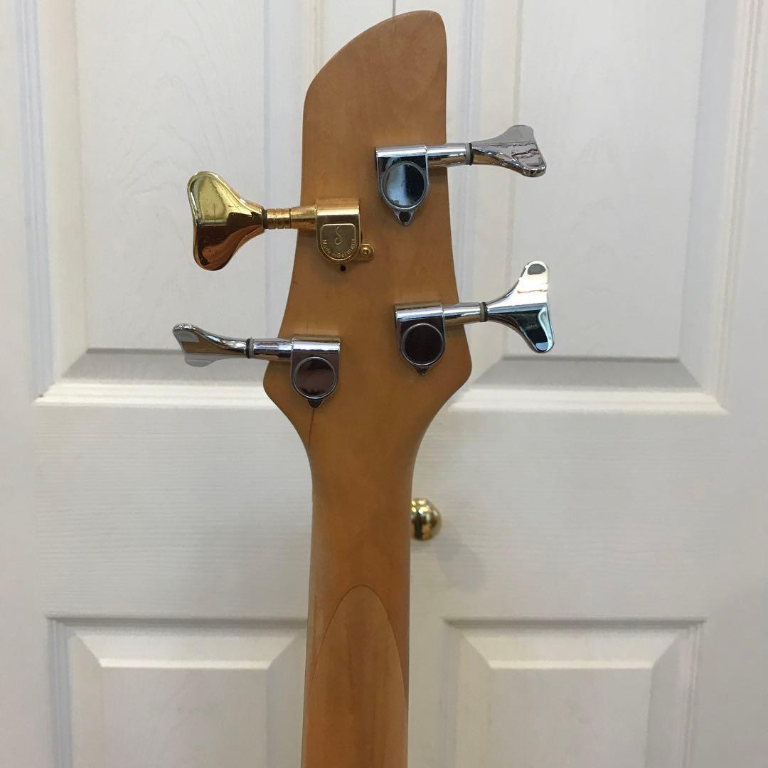 Aria Pro II エレキベース 4弦 ブラック/レッド