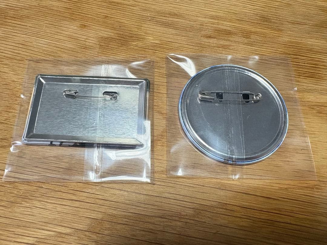 時をかける少女　缶バッジ　真琴　千昭　自転車