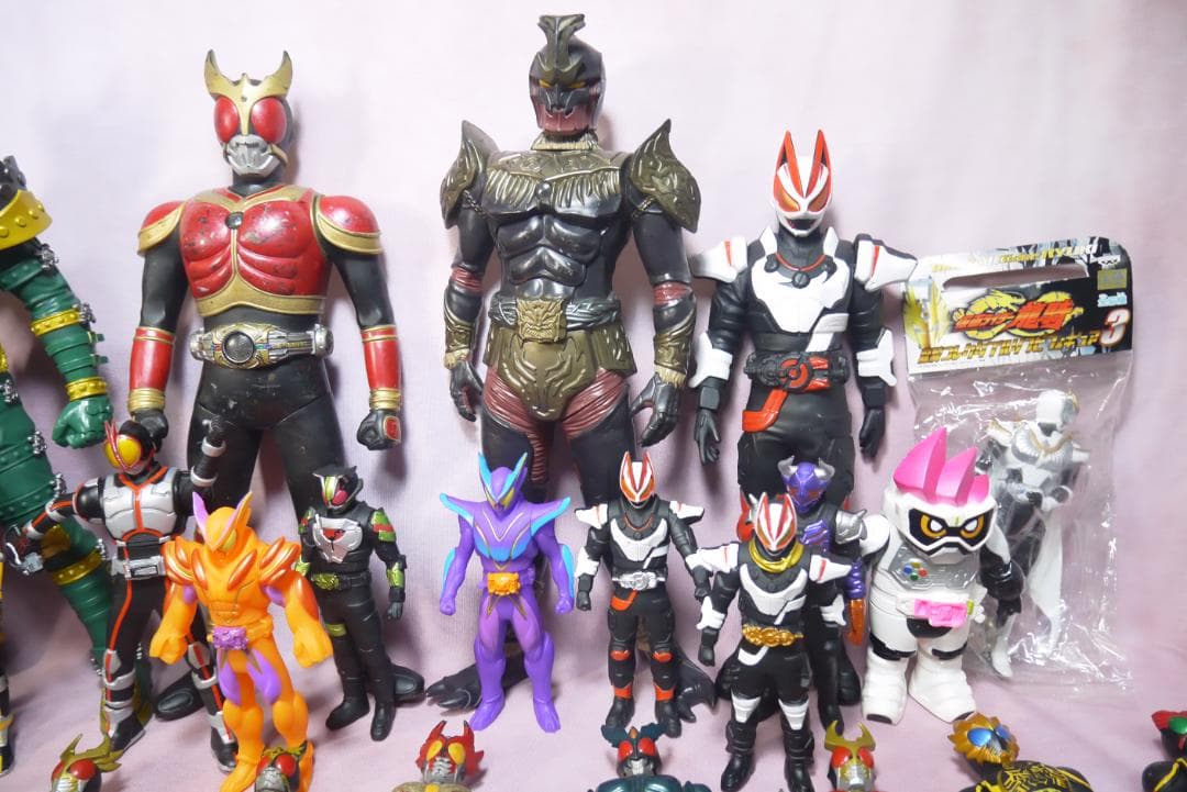 ライダーヒーローシリーズ　ビッグサイズソフビフィギュアなど　85体セット