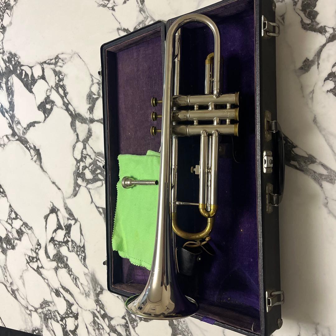 Nikanトランペット 本体 黒ケース付き