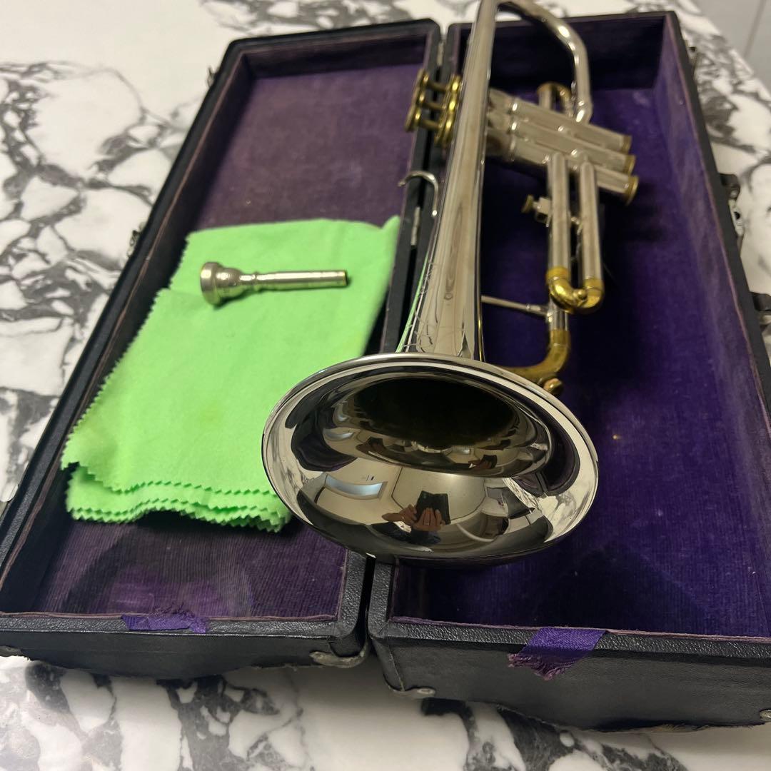 Nikanトランペット 本体 黒ケース付き