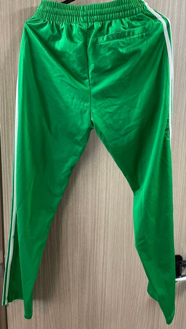 adidas グリーン ジャージパンツ ファイヤーバード