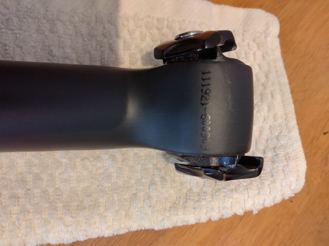 TREKカーボンシートマストキャップ