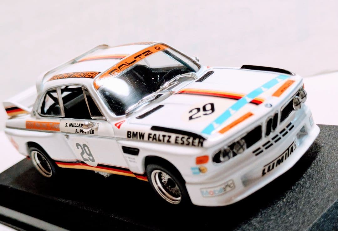 貴重 ３.０ＣＳ レーシングモンツァ１９７１年DetailCars１/43