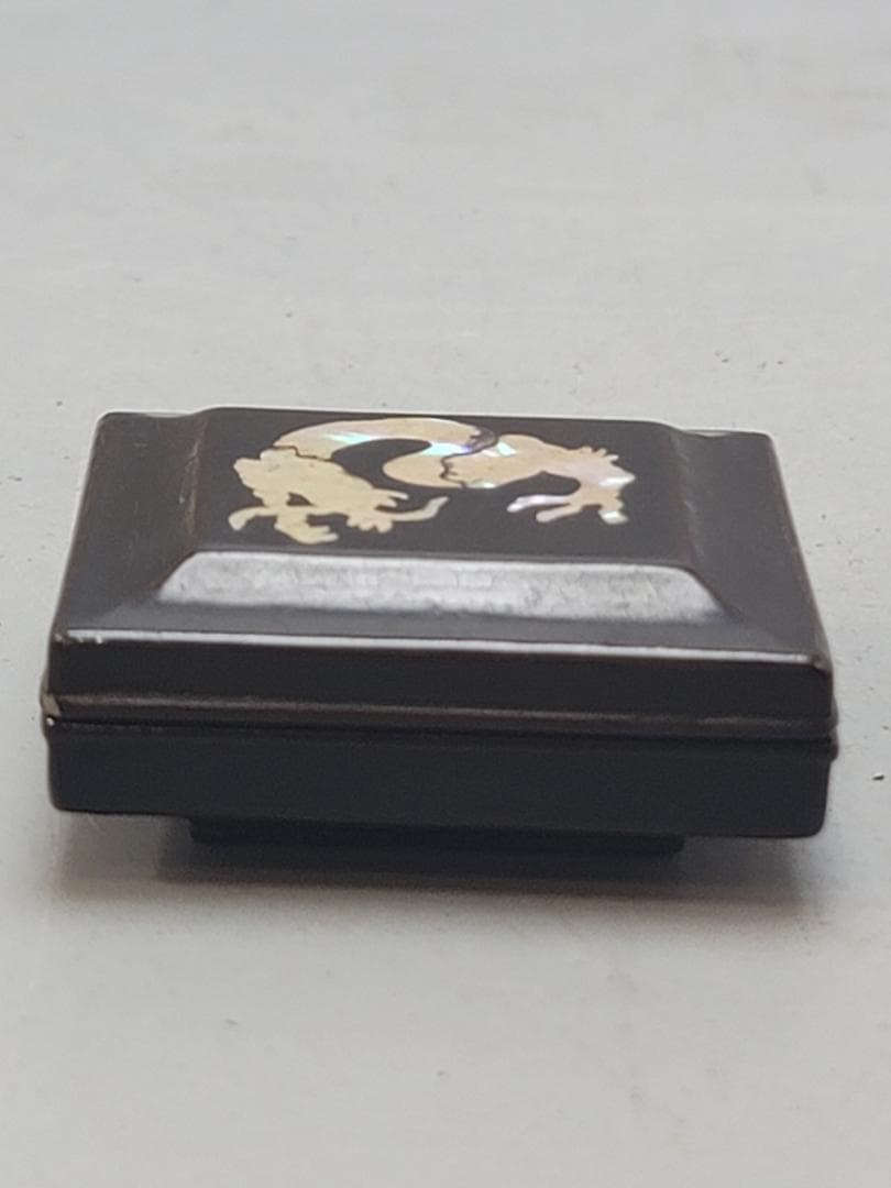 中国美術 唐物 螺鈿龍紋 香合 DT513