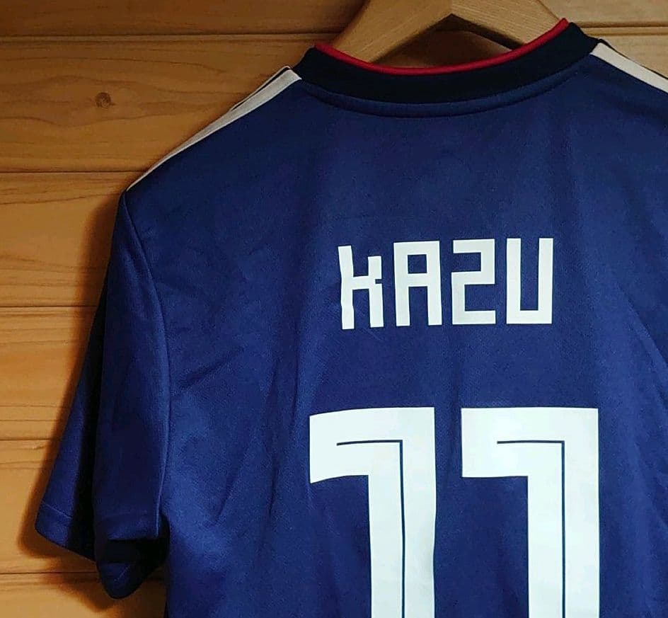 アディダスサッカー日本代表ユニフォーム　上シャツＬ、下パンツM＆ソックスセット