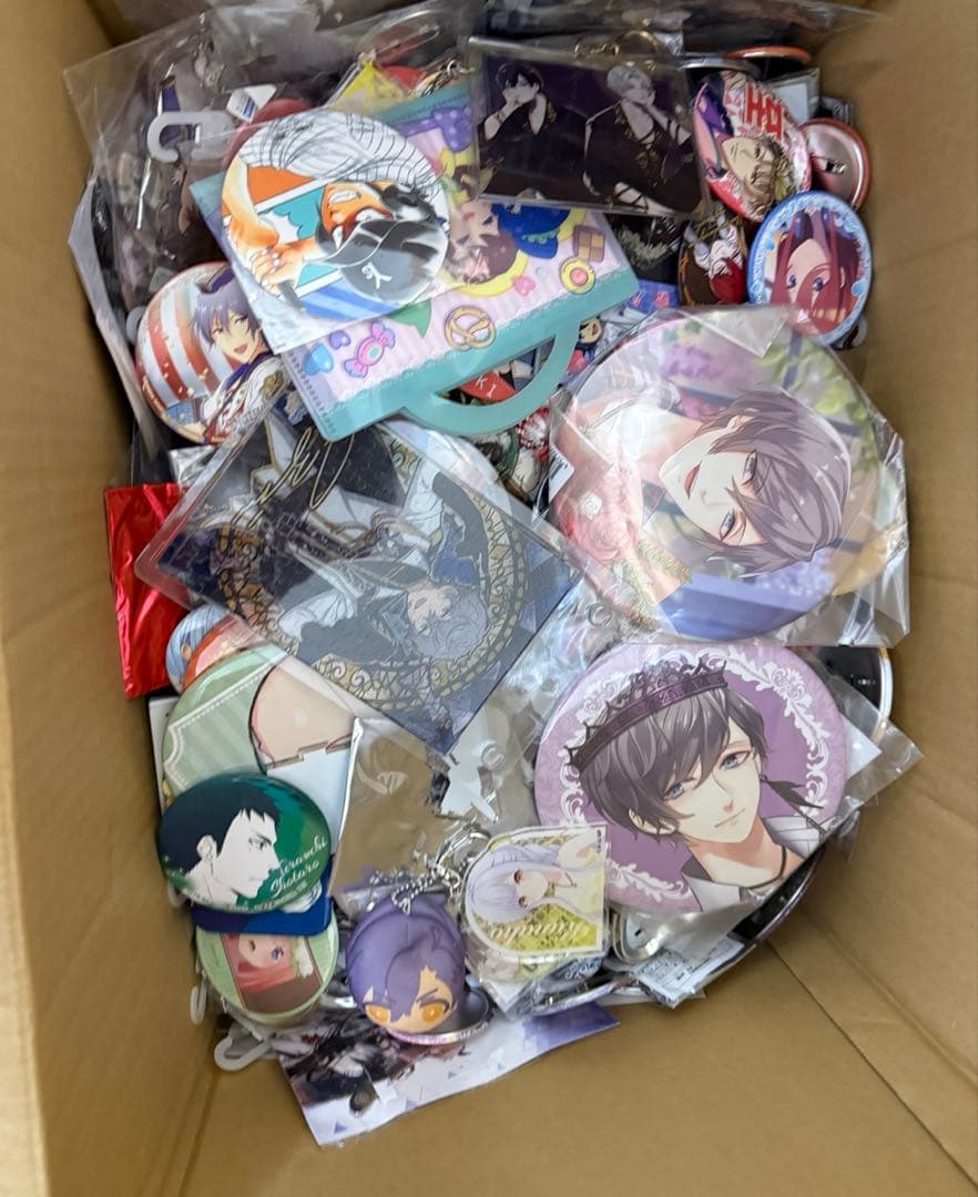 ノンジャンル アニメグッズ 大量 まとめ売り 1300点以上