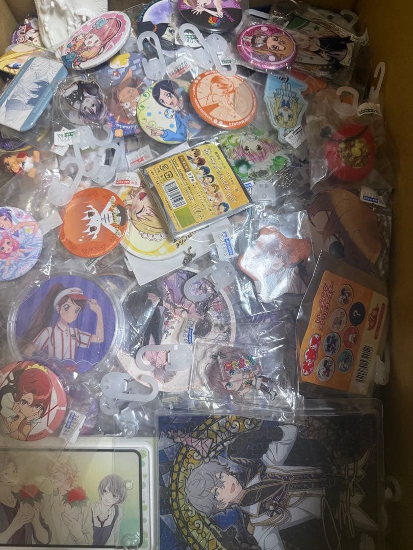 ノンジャンル アニメグッズ 大量 まとめ売り 1300点以上