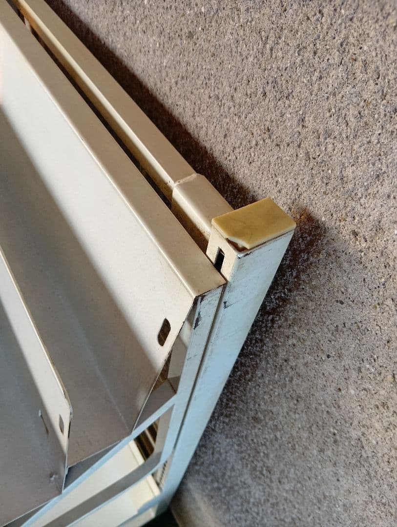 マガジンスタンド 雑誌スタンド コンビニ·売店用 店舗什器 マガジンラック