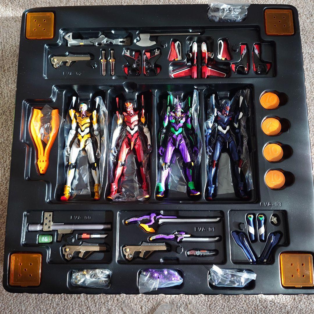 新劇場版エヴァコレクターズBOX　メタリックカラー版　パーツ完品　箱角に損傷あり