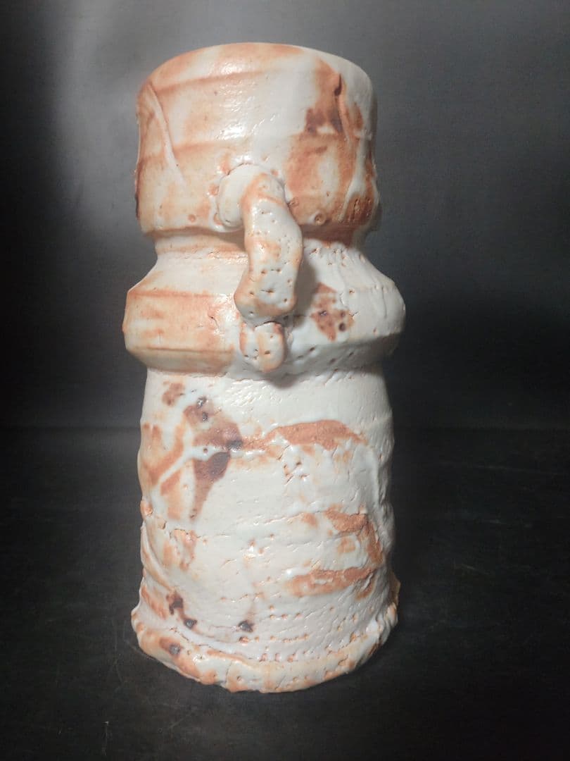 バツグンのアガリ!!若尾利貞造　志野花入　共箱　検（無形文化財