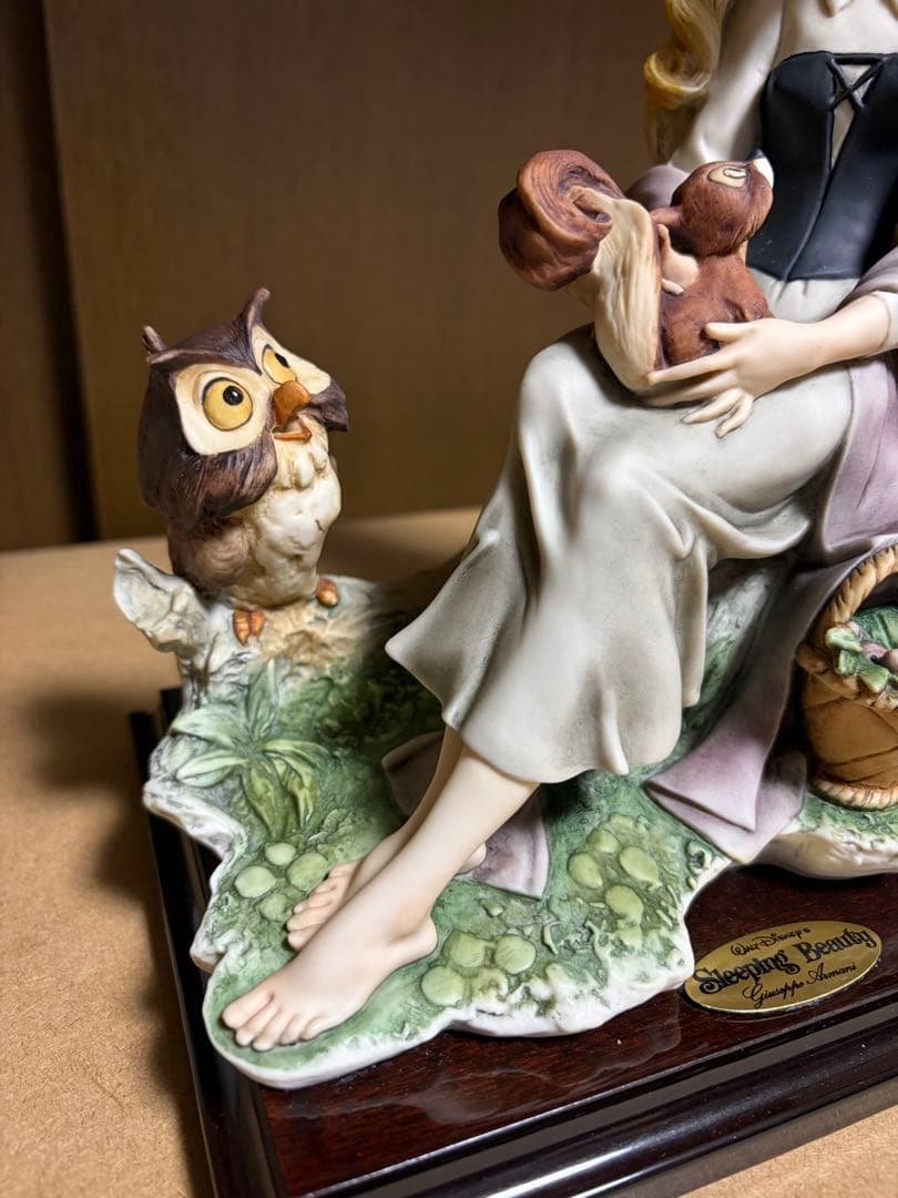 Armani アルマーニ オーロラ姫 フィギュリン 陶器 眠れる森の美女