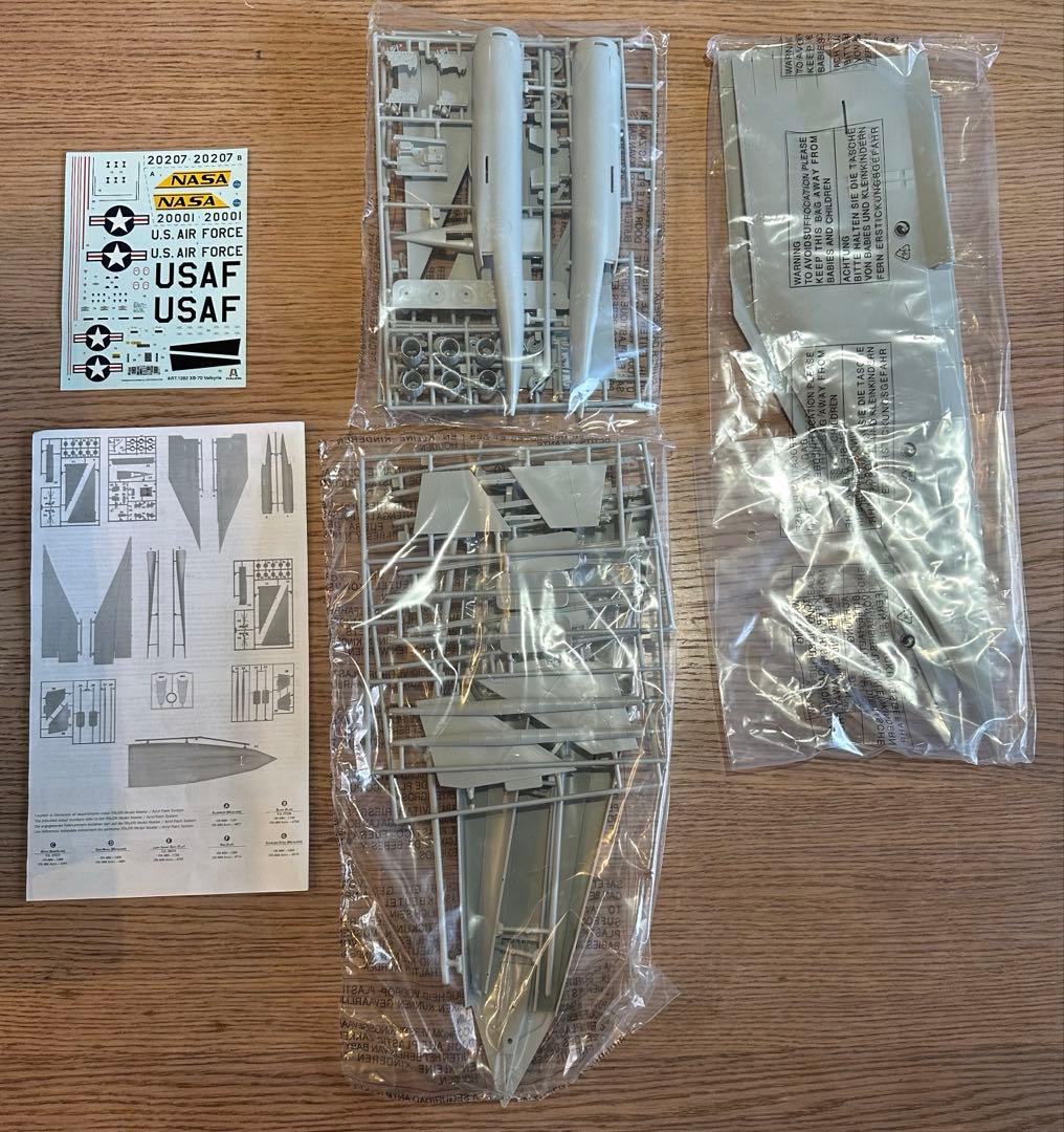 航空機・ヘリコプター ITALERI 1/72 No1282 XB-70 Valkyrie
