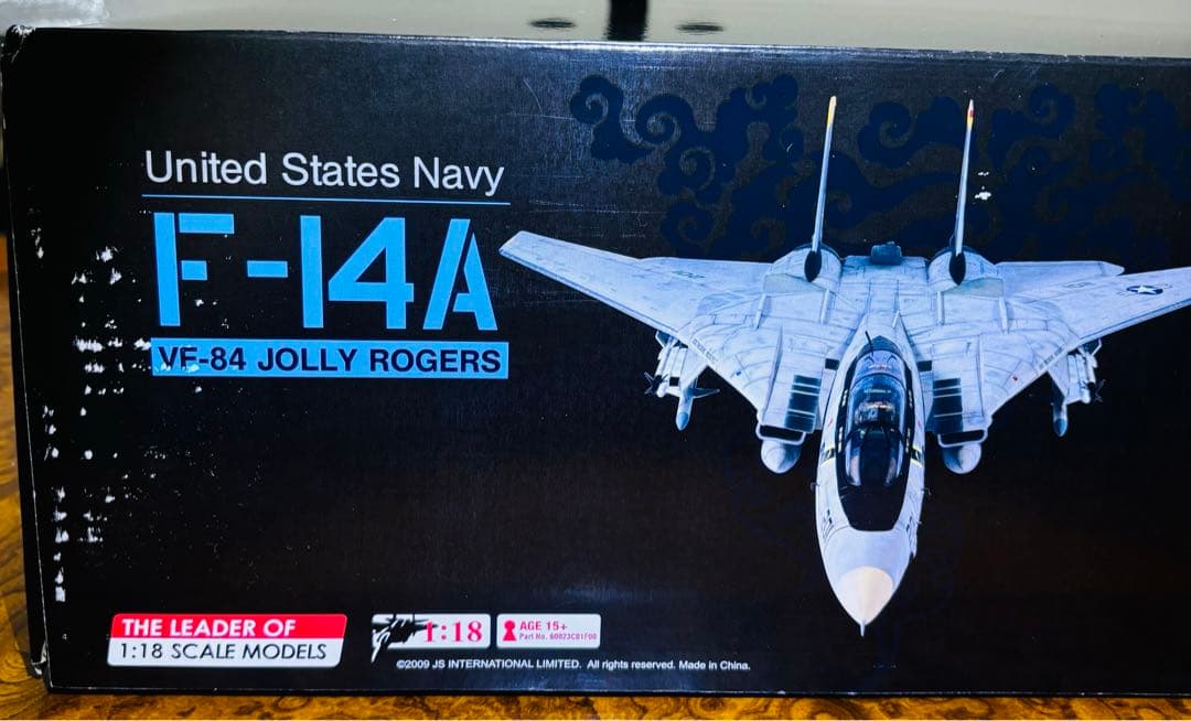 1/18 F-14A トムキャット VF84 ジョリーロジャース